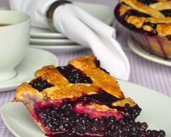 Frozen currant pie - let it always smell like summer!